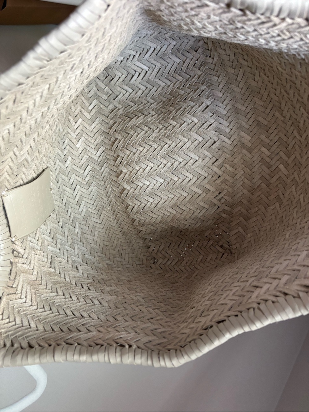 Dragon Diffusion, Nantucket Big in Pearl - Picture 5 of 10